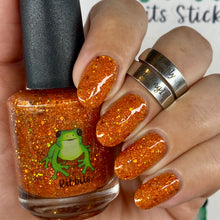 Load image into Gallery viewer, Pumpkin Toadlet